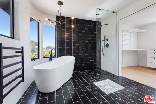 3490 ST SUSAN Place, Los Angeles, CA 90066