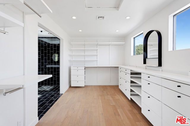 3490 ST SUSAN Place, Los Angeles, CA 90066