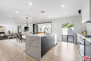 3490 ST SUSAN Place, Los Angeles, CA 90066