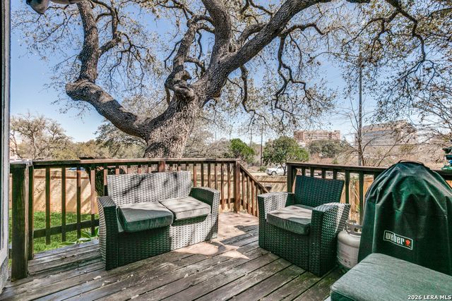 19102 E Birdsong, San Antonio, TX 78258