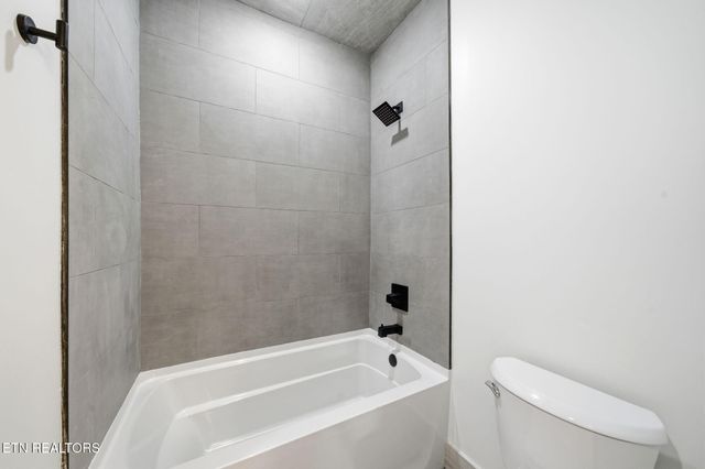 650 Ridge Top Loop, Gatlinburg, TN 37738