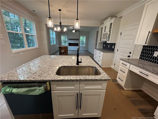 7194 Manassas Street, Fayetteville, NC 28304