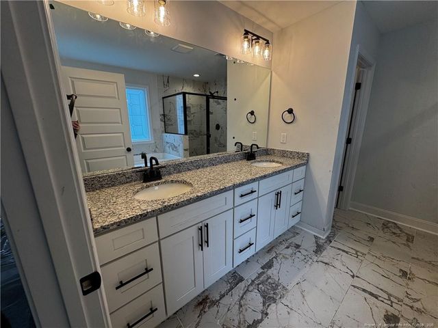 7194 Manassas Street, Fayetteville, NC 28304