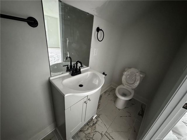 7194 Manassas Street, Fayetteville, NC 28304