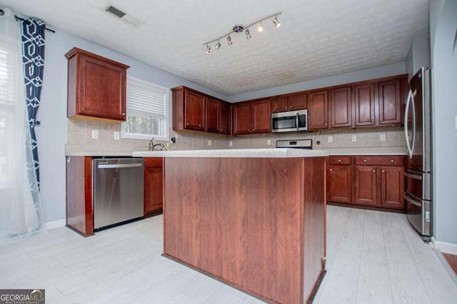 728 Sycamore Drive, Villa Rica, GA 30180