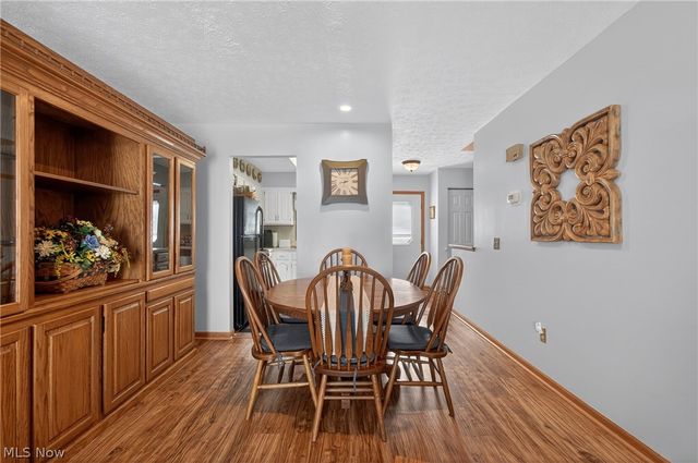 8038 Norriton Circle NW, North Canton, OH 44720