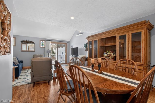 8038 Norriton Circle NW, North Canton, OH 44720