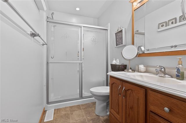 8038 Norriton Circle NW, North Canton, OH 44720