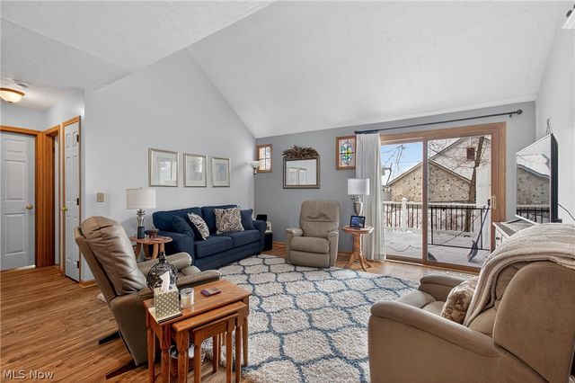 8038 Norriton Circle NW, North Canton, OH 44720