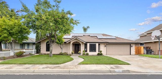 1934 Pontiac St, Oakdale, CA 95361