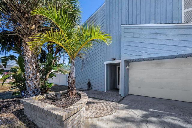 105 PETERSON LANE, Palm Harbor, FL 34683