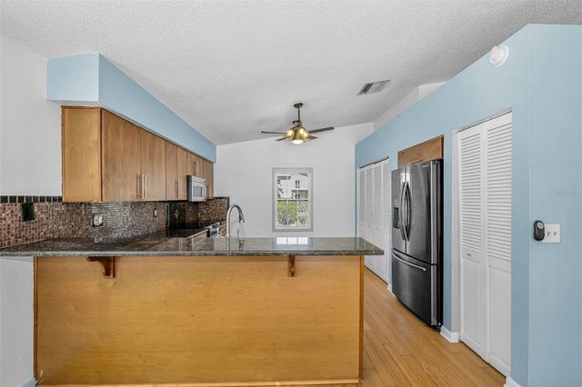 105 PETERSON LANE, Palm Harbor, FL 34683