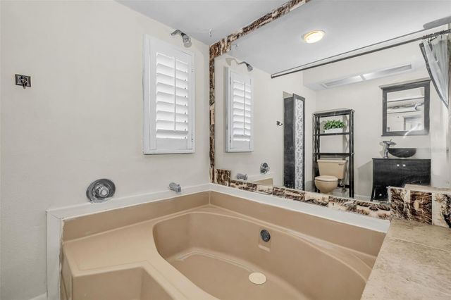 105 PETERSON LANE, Palm Harbor, FL 34683