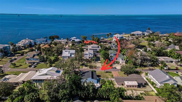 105 PETERSON LANE, Palm Harbor, FL 34683