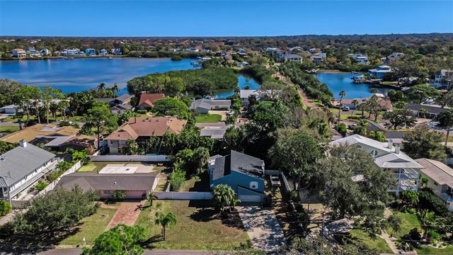 105 PETERSON LANE, Palm Harbor, FL 34683