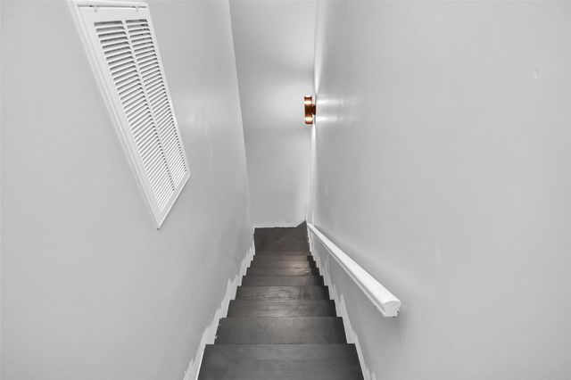 17202 Imperial Valley Drive 3, Houston, TX 77060