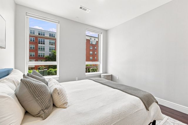 99 Sumner St 210, Boston, MA 02128