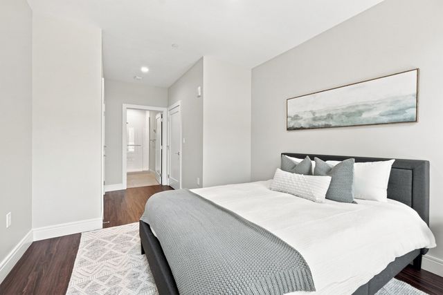 99 Sumner St 210, Boston, MA 02128