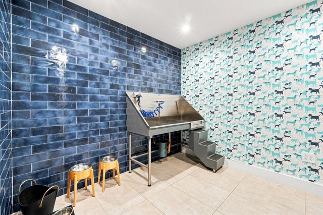 99 Sumner St 210, Boston, MA 02128
