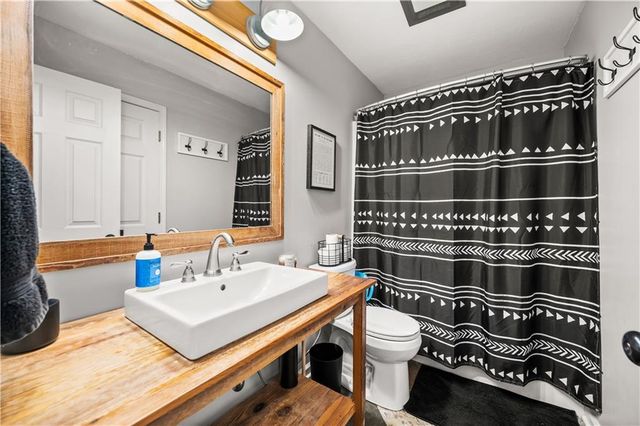 305 LAKE RIDGE Trail, Pineville, LA 71360