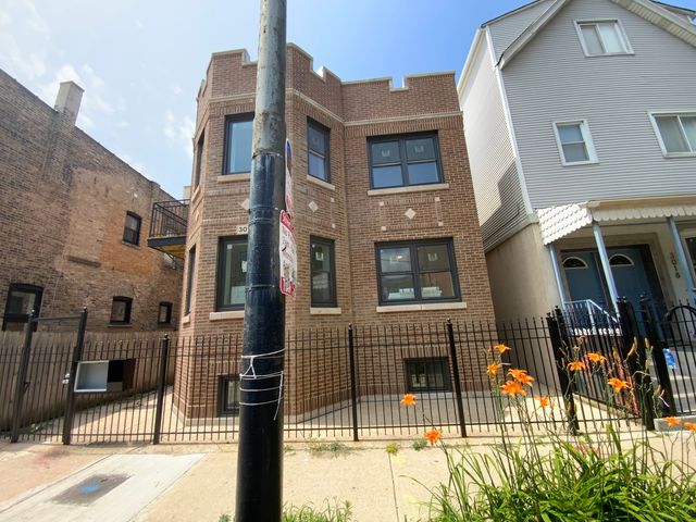 3014 N California Avenue 1RW, Chicago, IL 60618