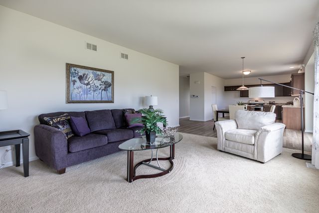 933 WILLOW Road, Manteno, IL 60950