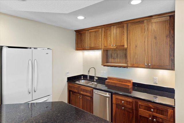 15870 Fenway Avenue N, Hugo, MN 55038
