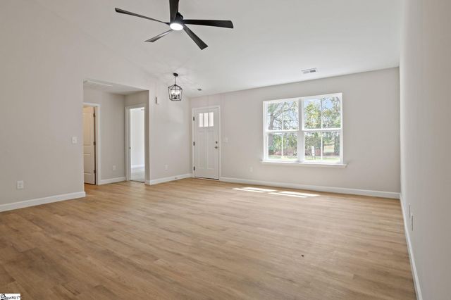 4043 Ridge Road, Greer, SC 29651