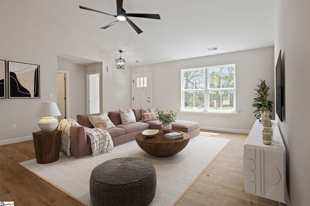 4043 Ridge Road, Greer, SC 29651