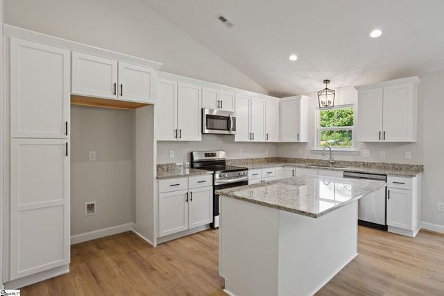 4043 Ridge Road, Greer, SC 29651