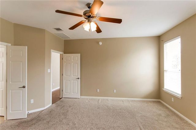 517 Dinge Bay DR, Round Rock, TX 78664