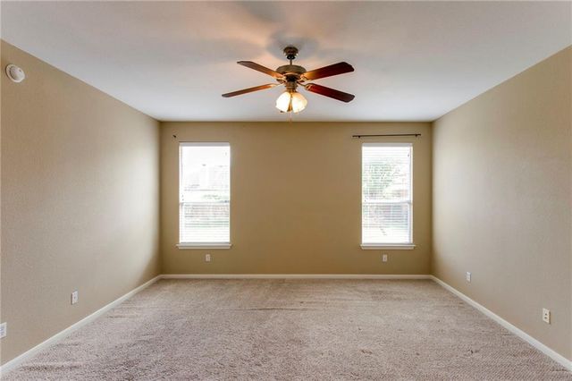 517 Dinge Bay DR, Round Rock, TX 78664