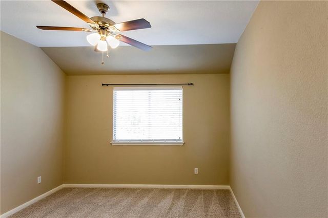 517 Dinge Bay DR, Round Rock, TX 78664