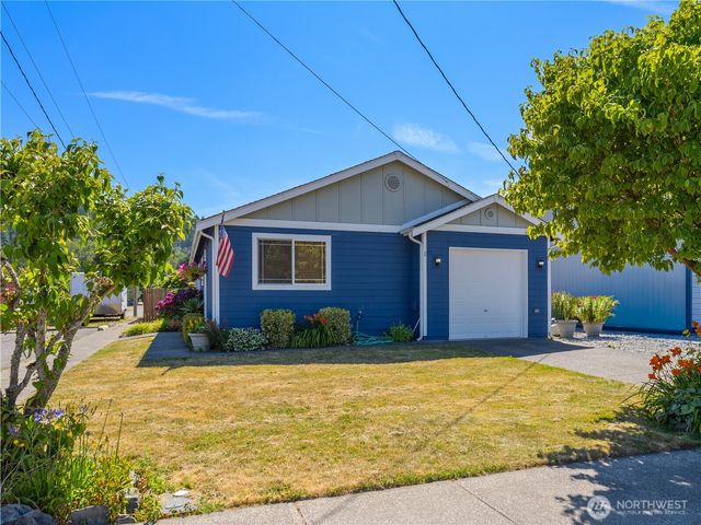 402 Factory Street SE, Orting, WA 98360