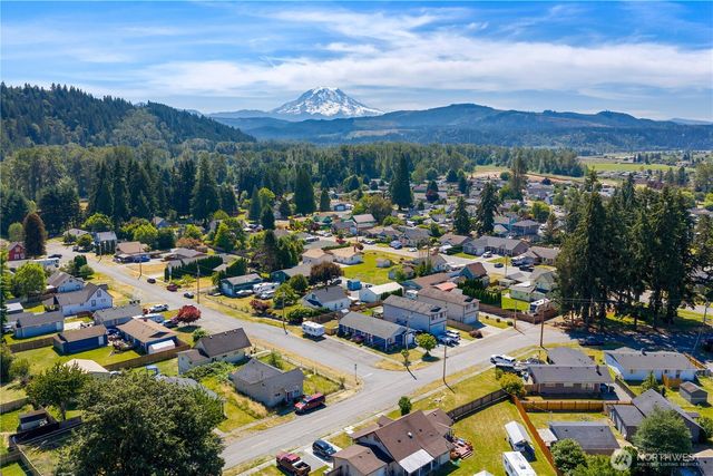 402 Factory Street SE, Orting, WA 98360