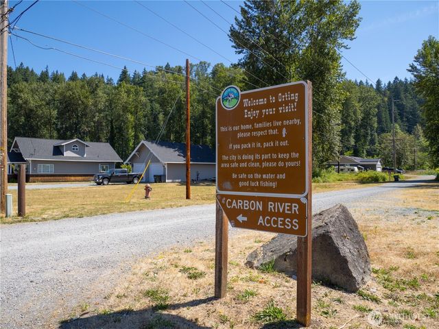 402 Factory Street SE, Orting, WA 98360
