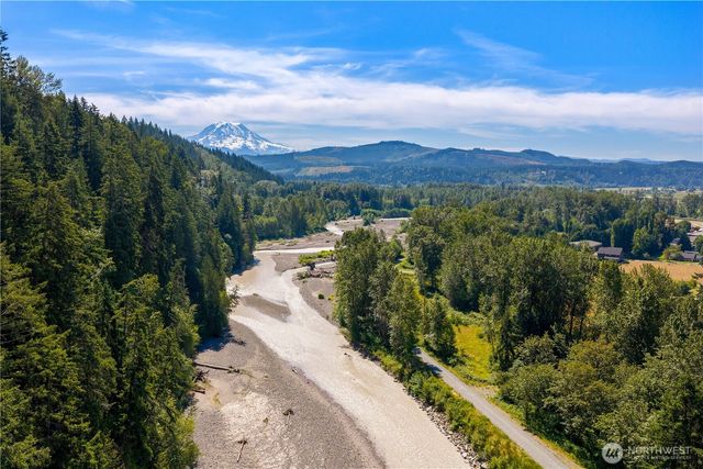 402 Factory Street SE, Orting, WA 98360