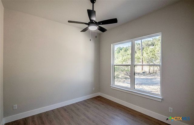 1229 Stallion Springs Drive, Fischer, TX 78623