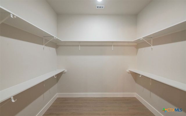 1229 Stallion Springs Drive, Fischer, TX 78623