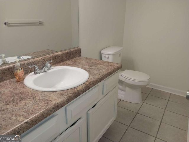 15 Lakeview Lane, Stockbridge, GA 30281