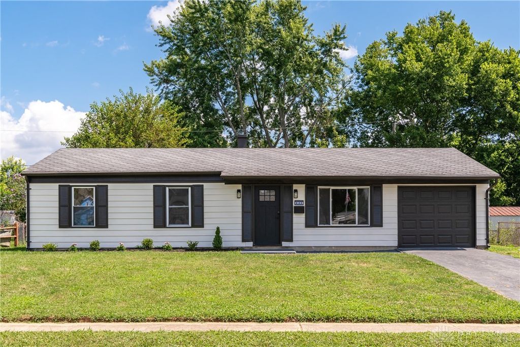 842 Edgewick Road, New Carlisle, OH 45344