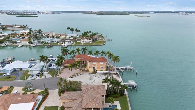 850 CAPRI BOULEVARD, Treasure Island, FL 33706