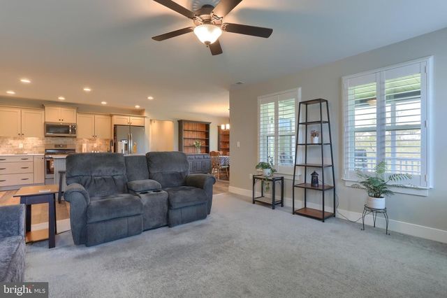 407 ORCHID CIR, Lebanon, PA 17046