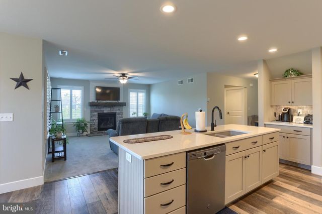 407 ORCHID CIR, Lebanon, PA 17046
