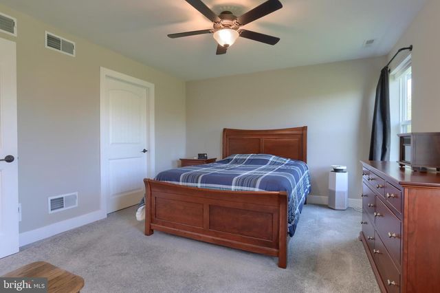 407 ORCHID CIR, Lebanon, PA 17046