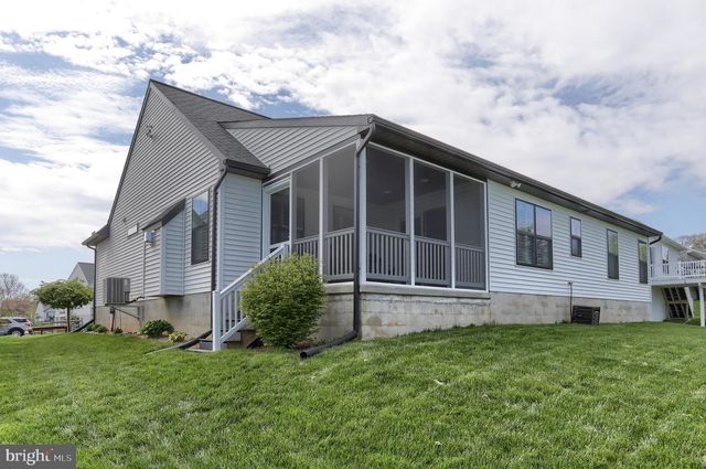 407 ORCHID CIR, Lebanon, PA 17046