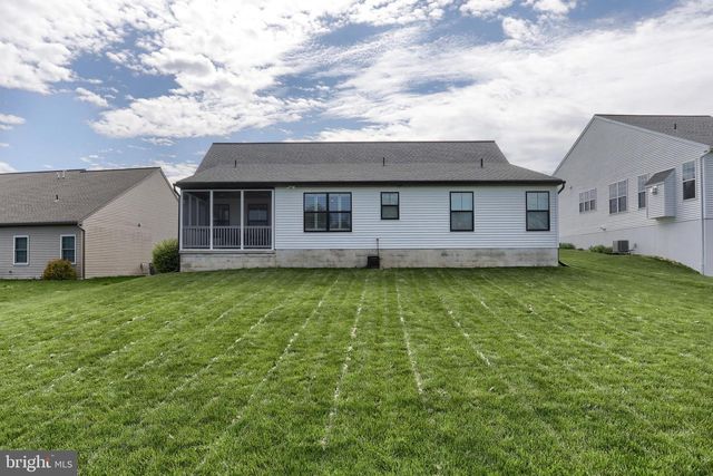 407 ORCHID CIR, Lebanon, PA 17046