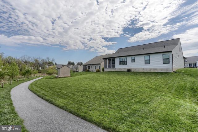 407 ORCHID CIR, Lebanon, PA 17046
