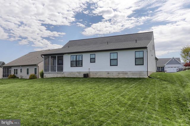 407 ORCHID CIR, Lebanon, PA 17046