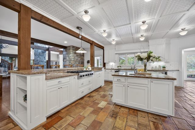 16096 Perimeter Rd, Grass Valley, CA 95949